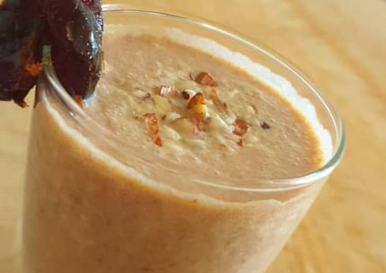 Recipe of Perfect Dates and Almond Milkshake