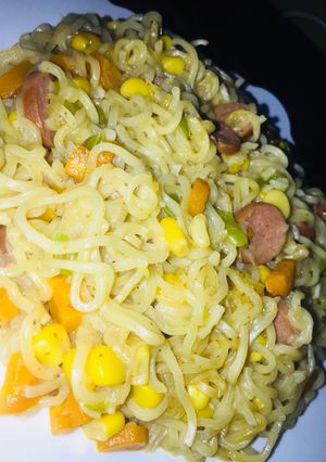 A picture of Noodles.