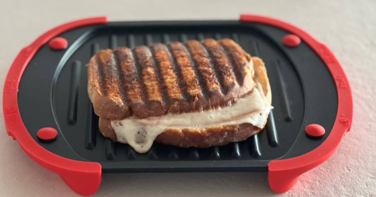 Sándwich mixto en microondas con el grill de lekue Receta de lusalcidos-  Cookpad