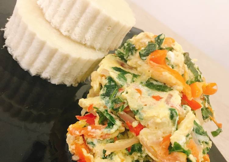 Vegetable omelette and boiled yam
