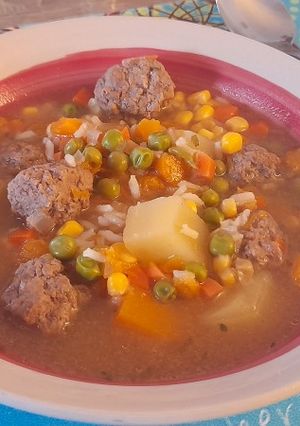 Una foto de Carbonada de albóndigas