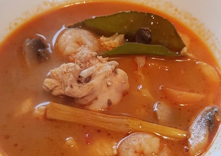 Recipe of Favorite Tom Yum Soup