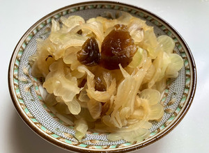涼拌梅子苦瓜｜夏日冰箱常備菜（糖尿病友善） 的食譜成品照片