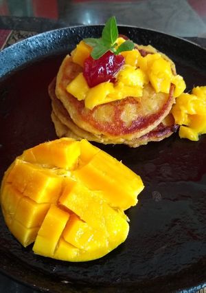 A picture of Mango pancakes.