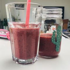 A picture of Raspberry smoothie.