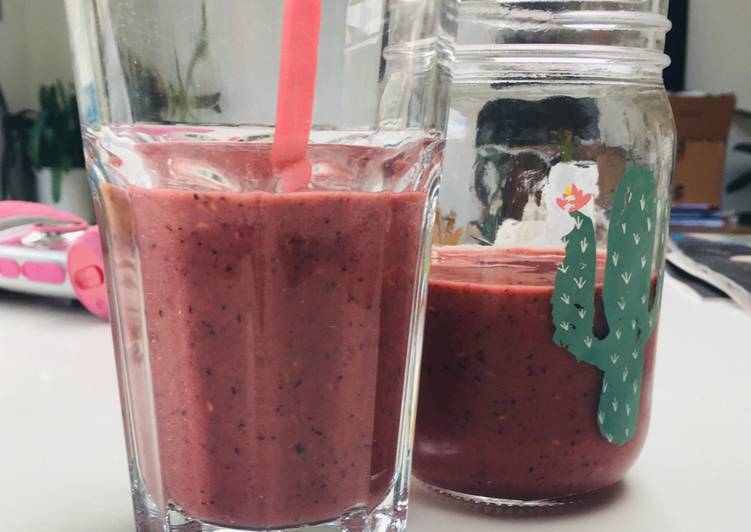 Simple Way to Make Homemade Raspberry smoothie