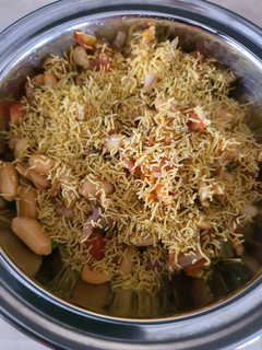 કોલેજીયન ભેળ (collegian Bhel Recipe in Gujarati) રેસીપી મુખ્ય ફોટો