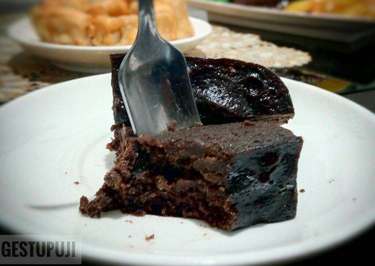 Proses meracik Brownies Pisang Kukus Anti Gagal