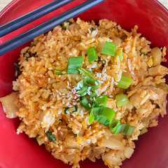 Nasi Goreng Kimchi রেসিপির প্রধান ছবি