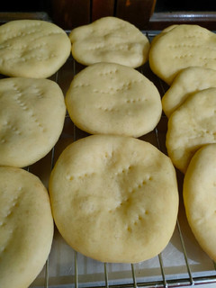 Foto resep Roti Pizza Mini (Frozen)/mini pizza simpel