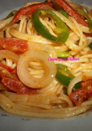 Une photo de Linguine au Curry Rouge Thaï, Chorizo fort & Gros Piment Vert