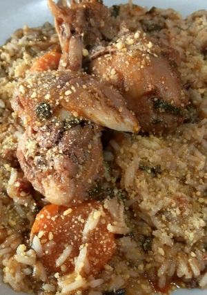 Una foto de Guiso de arroz con pollo
