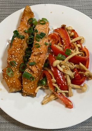 照燒三文魚伴蔬菜 的食譜成品照片