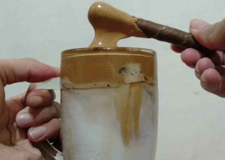 Bagaimana Membuat Dalgona Coffee 🍺 Anti Gagal
