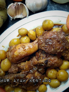 Foto resep Semur Ayam Kentang