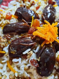 عکسی از دستور خرما پلو