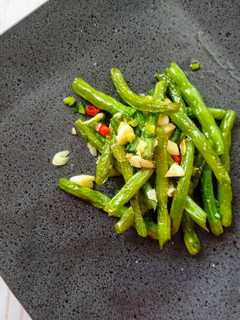 【簡單快速15分鐘】椒塩四季豆 的食譜成品照片
