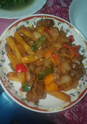 Hình của món Bò lúc lắc ngũ sắc.