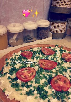 صورة لوصفة بطاطس مهروسة بالجبن والطماطم ✨؛