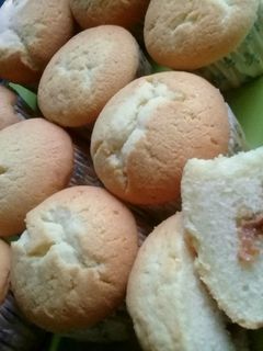 Una foto de Cupcakes (rellenos con dulce de leche)