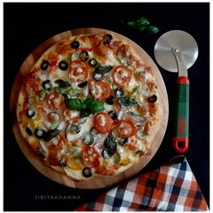 A picture of Veg Pizza.