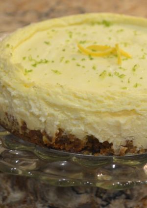 A picture of Instant Pot Lemon-Lime Cheesecake.