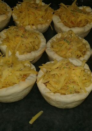A picture of Chicken Flower Cups.