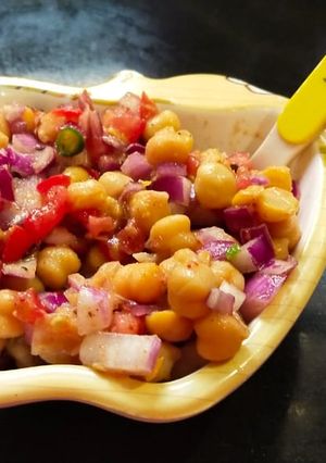A picture of Chana Chat.