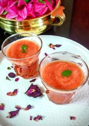 A picture of Watermelon Lemonade.