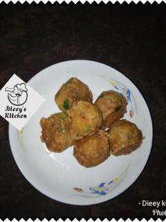 A picture of Yam balls.