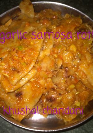लहसुनी समोसा रोटी (lehsuni samosa roti recipe in Hindi) रेसिपी मुख्य फोटो