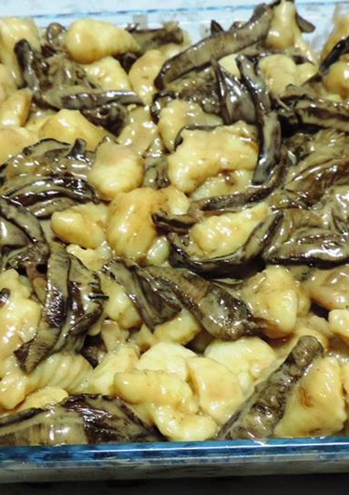 Una foto de Salsa de hongos secos (para acompañar pastas)
