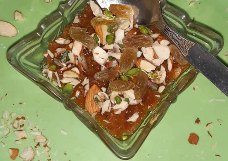 Easy Recipe: Perfect Suji halwa milk dip