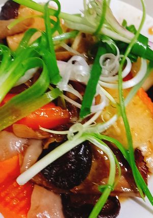 Hình của món Vịt rim nước dừa.