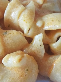 Una foto de Galets en salsa Parmesana