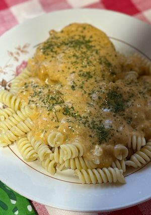 Tejfölös karaj macarónival recept fotója