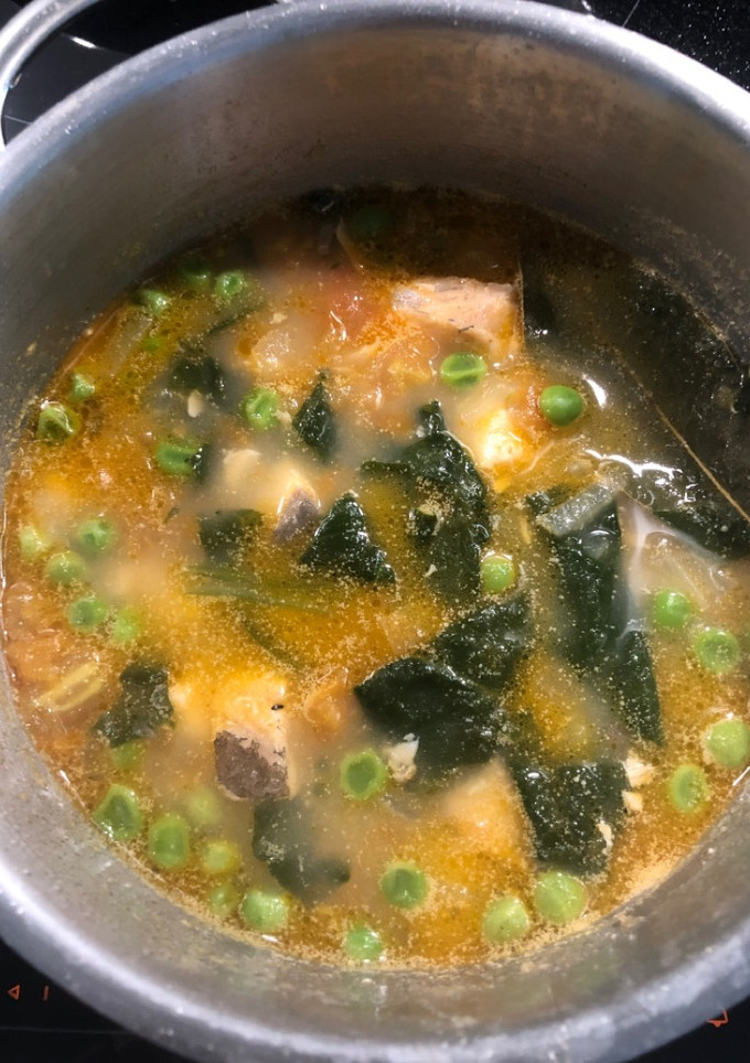 Una foto de Salmón guisado con patatas
