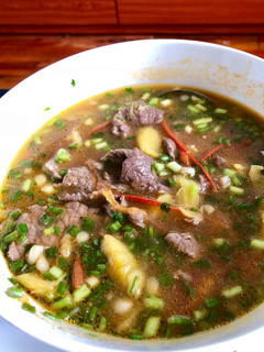 Hình của món Canh chua thịt bò.