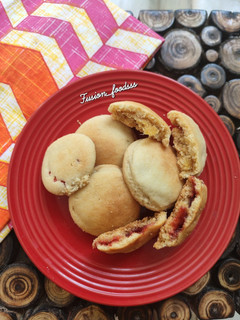 A picture of Jam🍓cookies.