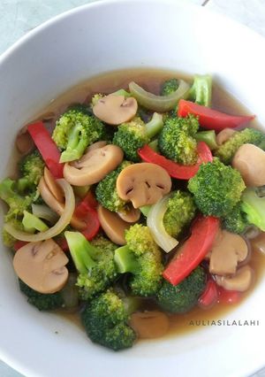 Foto resep Tumis Brokoli Jamur