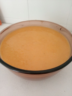 Una foto de Crema de puerros y espárragos