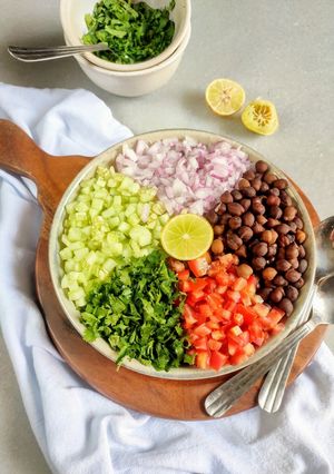 A picture of Healthy chana salad.