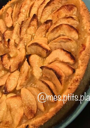 Une photo de Tarte aux pommes 🍏🍎😋