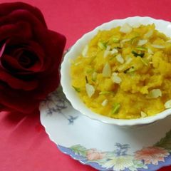 A picture of Moong daal halwa.