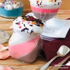 A picture of Whosayna’s Neapolitan Pudding Parfait.
