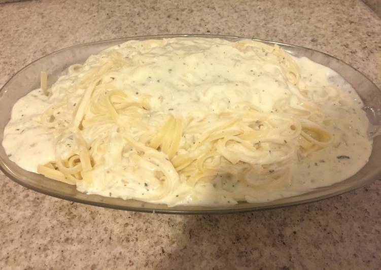 Macarrão ao molho branco