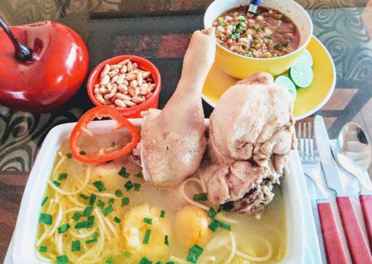 Caldo de gallina