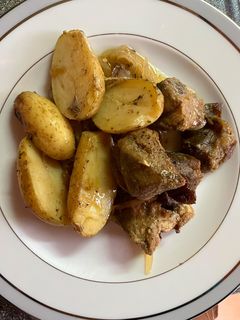 Φωτογραφία της συνταγής Γιορτινό χοιρινό με baby πατάτες