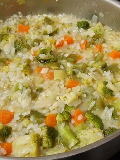 Una foto de Risotto de verduras al roquefort