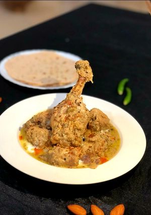 A picture of Malai chicken.